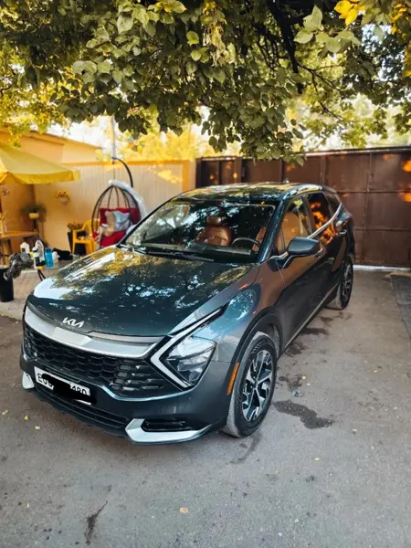 Kia Sportage Hybrid 1.6 T-GDi 2023 год