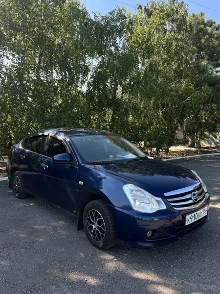 Nissan Almera