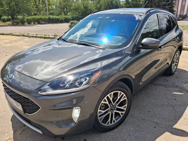 Ford Escape, 2020 года