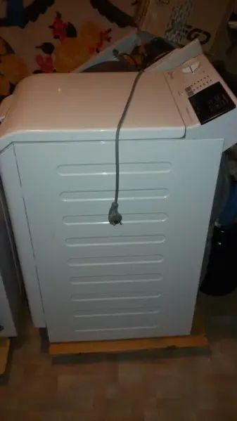 Вертикалка ELECTROLUX