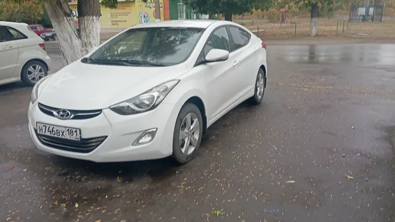Hyundai Elantra