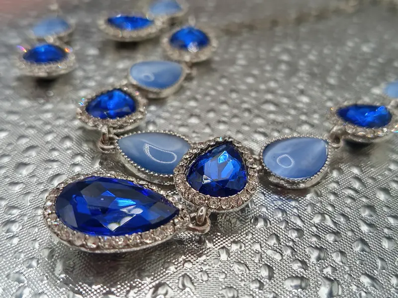 Колье и серьги