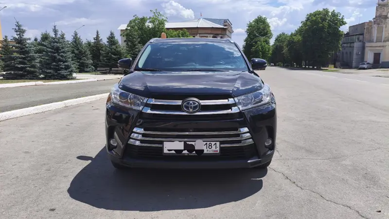 Toyota Highlander 2019 год