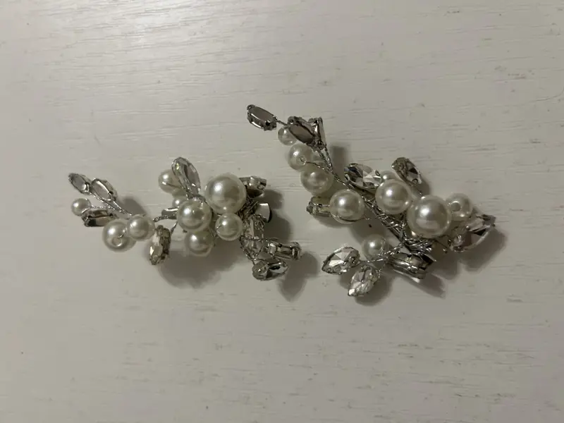 Заколочки свадебного типа 