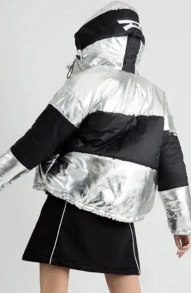 Курточка зимняя