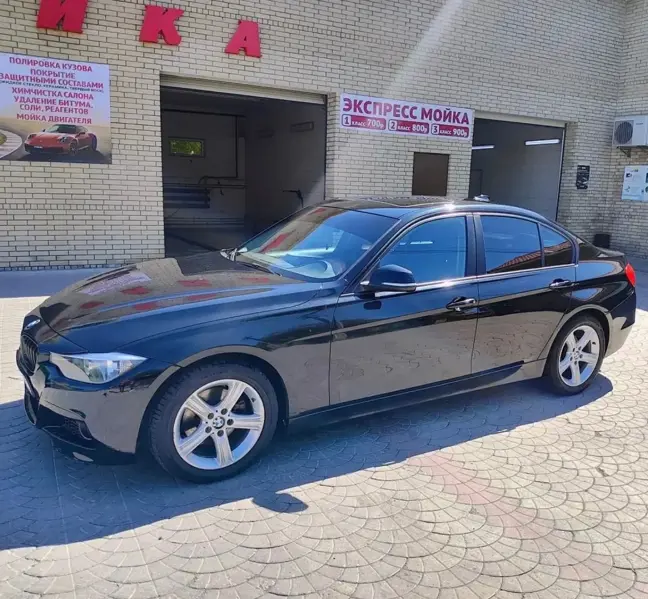 BMW f30 320i  2013 год