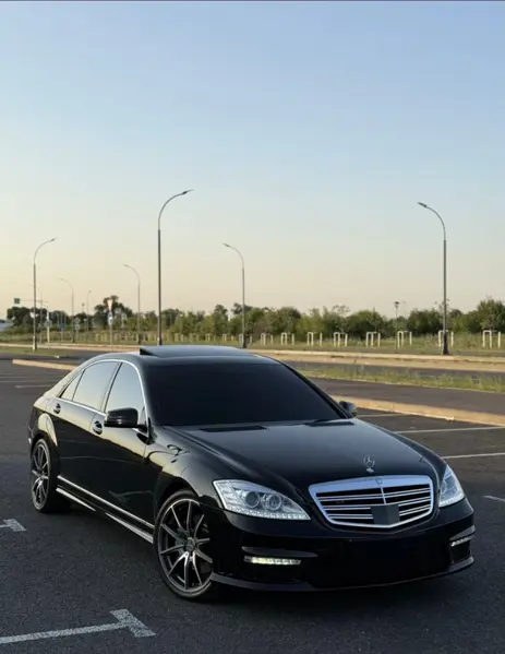 Mercedes-Benz S-Class в кузове W221 S63 AMG