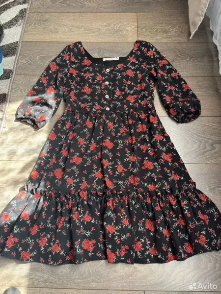 Платье женское 44 размер