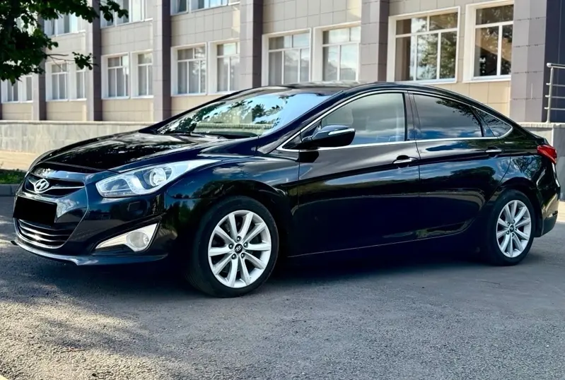 Hyundai I40 2014 г. 2л бензин, пробег 178т.