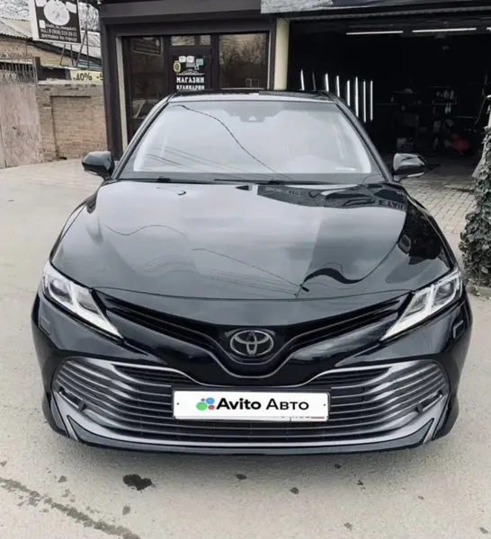 Toyota Camry 2.5 бензин 2022г