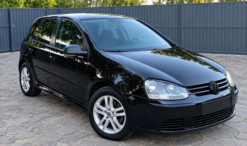 Volkswagen Golf 5. 1.6 мт. 2006г.