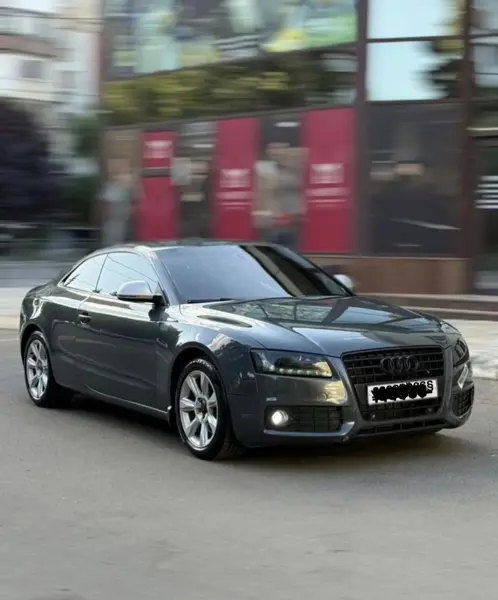 Audi A5 coupe quattro 3.2 FSI 2008г