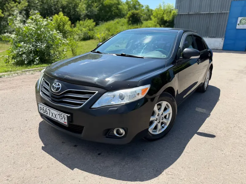 Toyota Camry 2010г