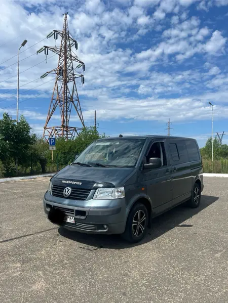 Volkswagen t5. 2004 год