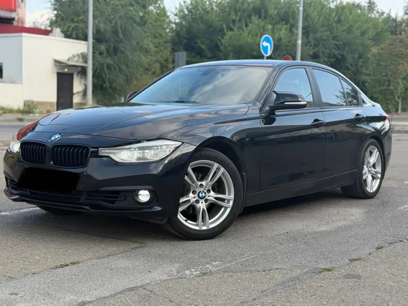 BMW F30, 318, 2015г, реcтайлинг