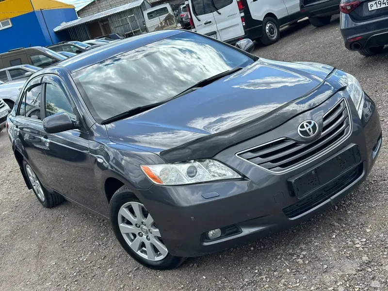 Toyota Camry 2008 г