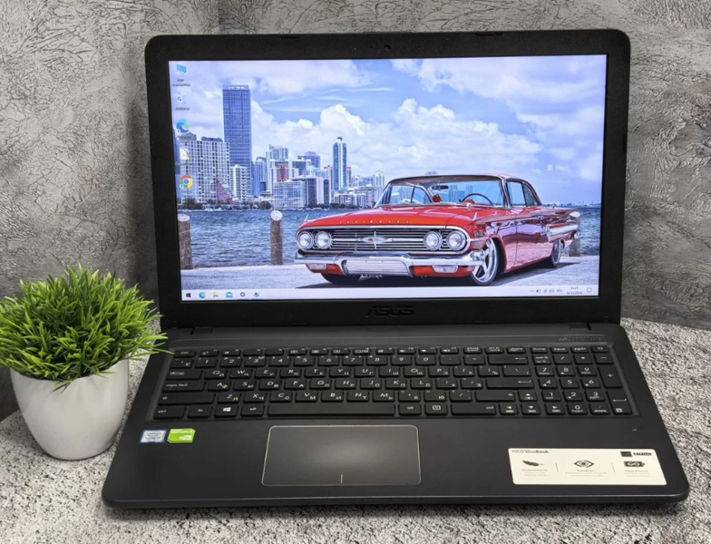 Ноутбук для игр 15.6" Asus