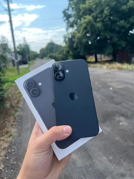 iPhone 16 128GB
