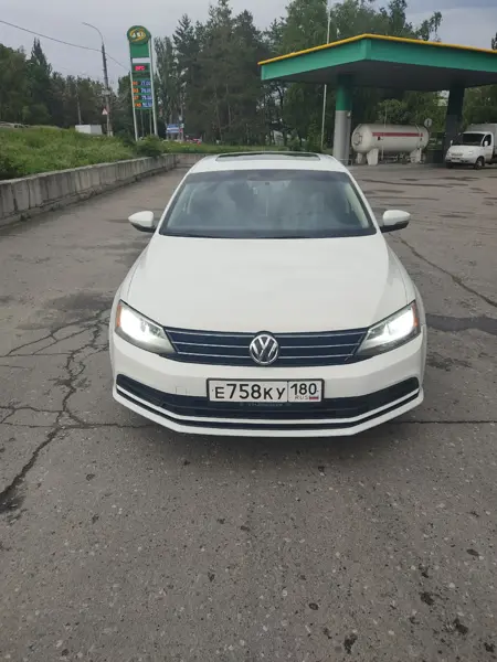 Volkswagen Jetta 6 1.8 SE TSI 2015г