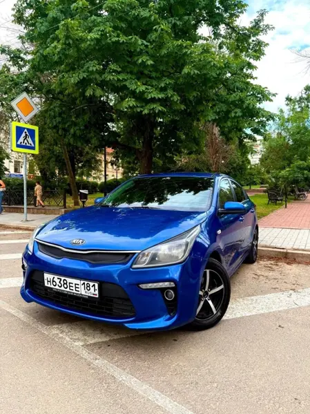 Kia Rio 2017 Предмаксимальная комплектация