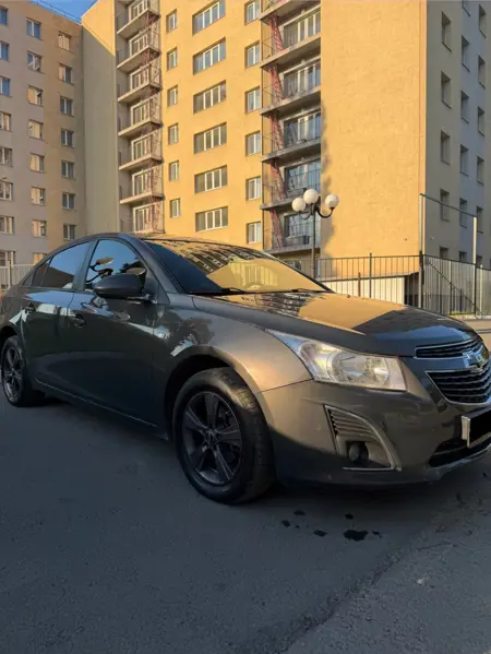 Chevrolet cruse 2013 года