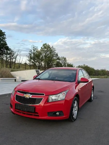 Chevrolet Cruze 2012 года