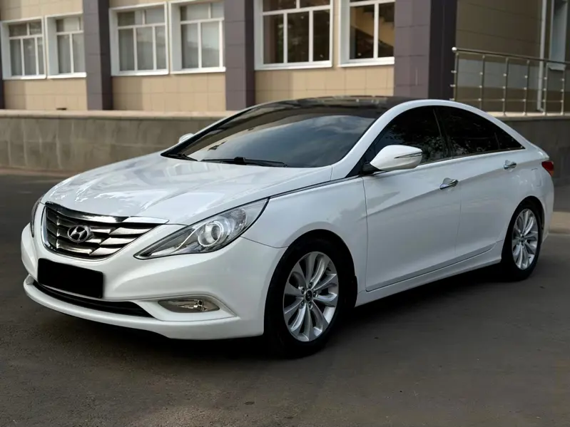 Hyundai Sonata 2012 года