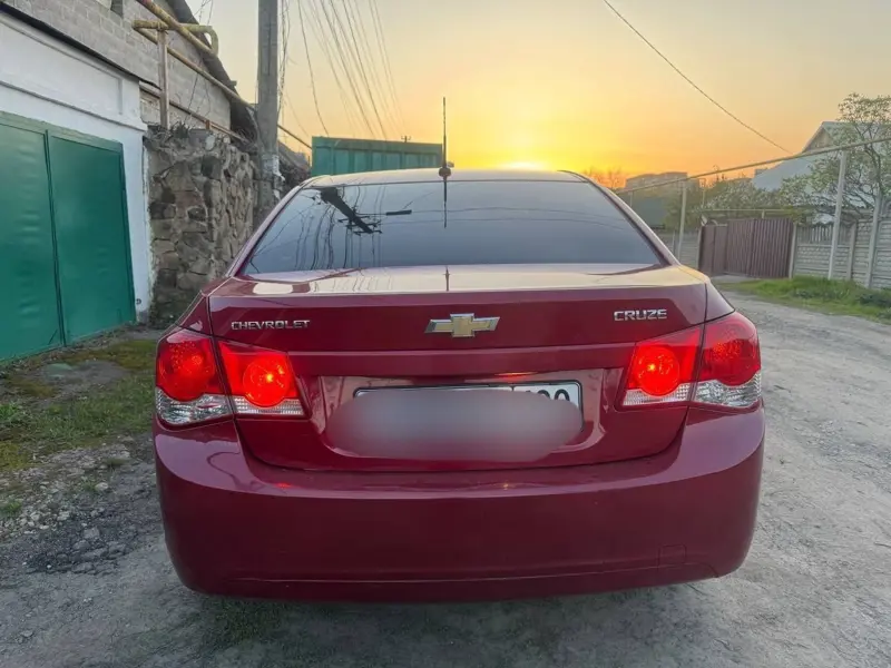 Chevrolet Cruze 2011 год