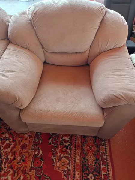 Продам кресла 2 шт