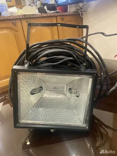 Прожектор уличный 14 м