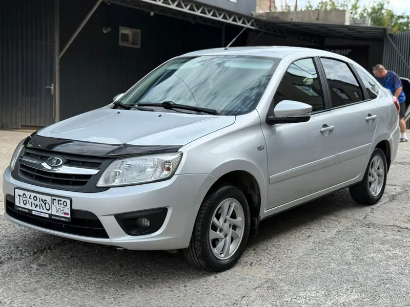 Lada Granta люкс SE 2015г Liftback