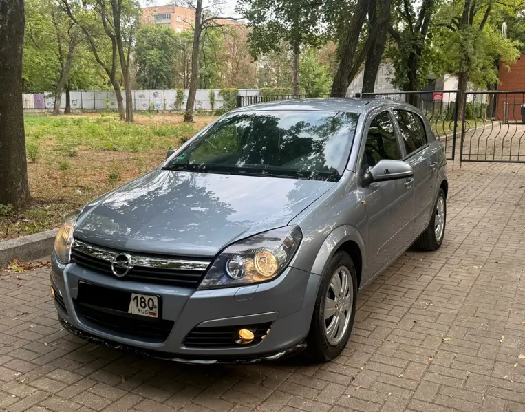 Продам Opel Astra h 2005 года