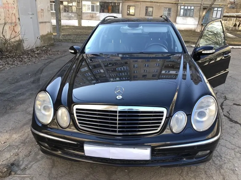 Mercedes Benz w211, е класс универсал 2005 года
