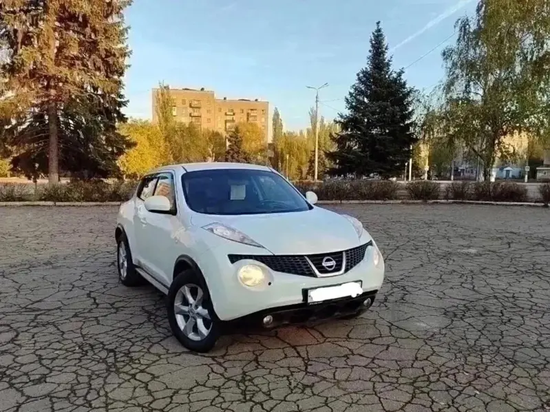 Nissan Juke 2012 год